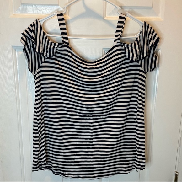 Cable and Gauge Off The Shoulder Top - Picture 3 of 4